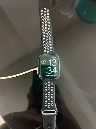 Apple Watch séries 4 / 44 mm (GPS + Celular)