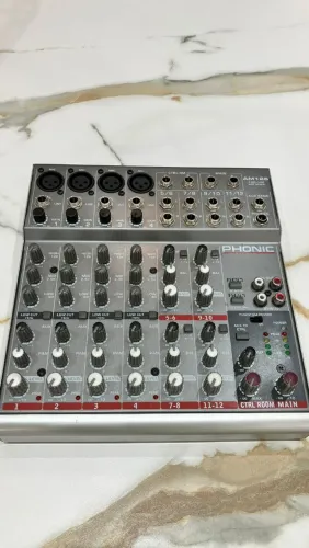 Mesa Som PHONIC AM 125 (com fonte)