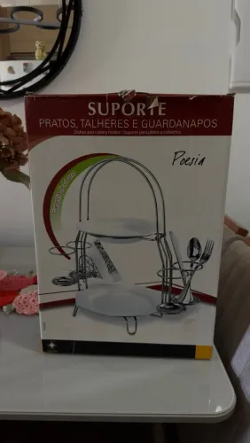 Suporte de mesa para pratos e talheres