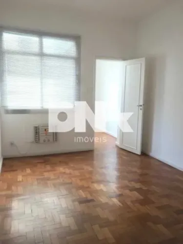 Sala : / Comercial / Botafogo