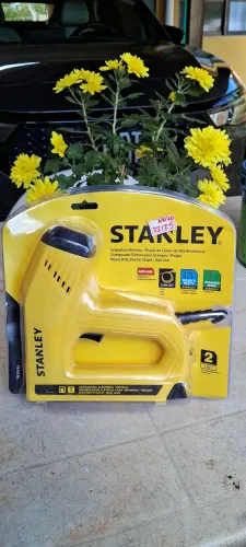Grampeador/Pinador Eletrico 220V TRE550-B2 Stanley