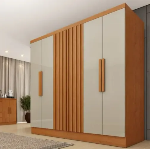 Pronta entrega!! Guarda-Roupa Itaperuna 6 portas Ripado 1.80m