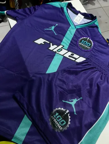 Uniformes esportivos personalizados 