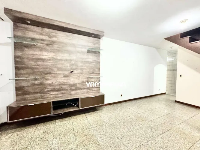 Sobrado com 3 dormitórios para alugar, 180 m² por R$ 3.500,00/mês - Itaquera - São Paulo/S