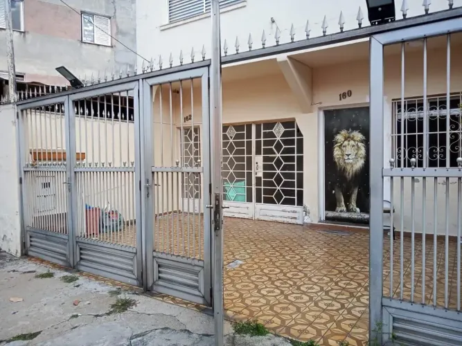 Sobrado para venda tem 150 metros quadrados com 3 quartos em Canindé - São Paulo - SP