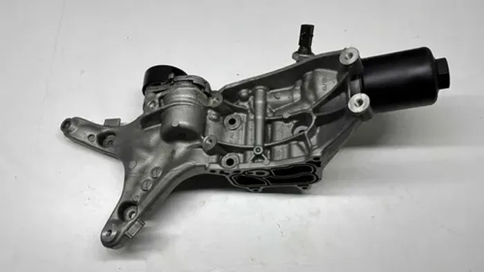 Cavalete De Oleo Audi A3/a4 2.0 Tfsi 2014 2019 06l903143d