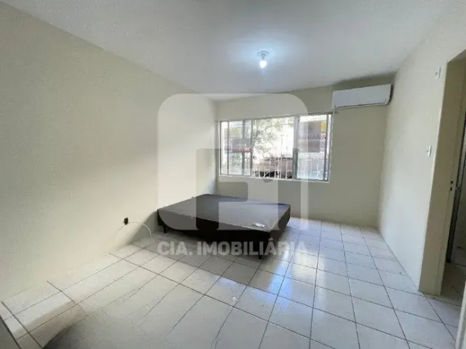 Stduio mobiliado de 35m² na Carvoeira