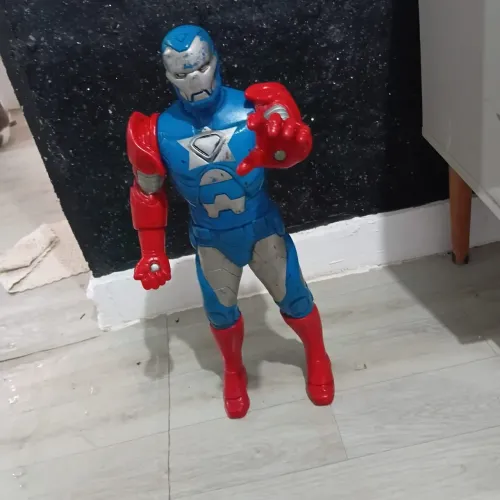Homem de Ferro 50 Cm Patriot Aceitamos OLX PAY