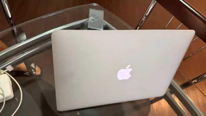 VENDO - MacBook Air 13" (2017) - Excelente Estado