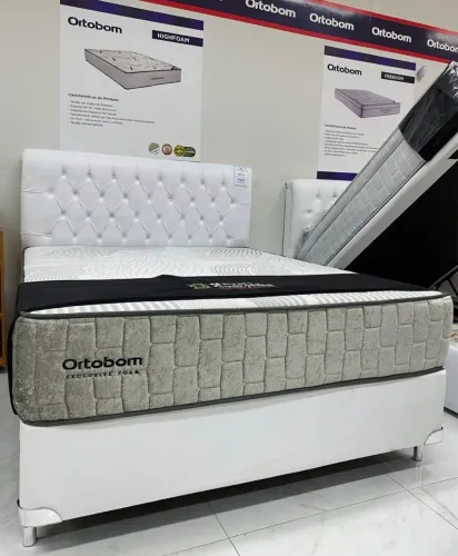 Cama super king com molas ensacadas disponível a pronta entrega