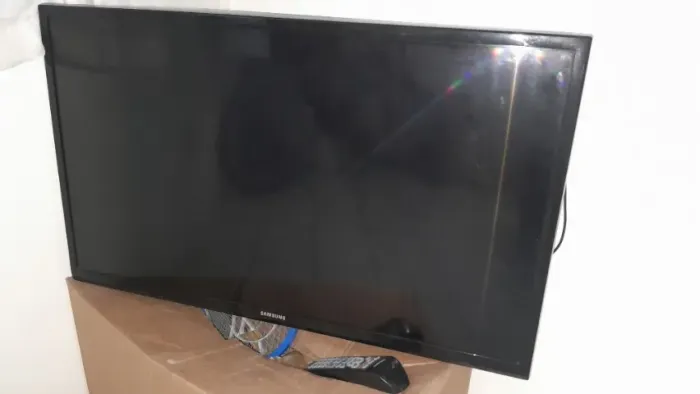 Tv 32 polegadas Sansung usada com defeito 