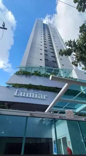 Torre Lumiar , Andar Alto, nascente, apartamento novo, próx aos colégios Santa Rosa e ide
