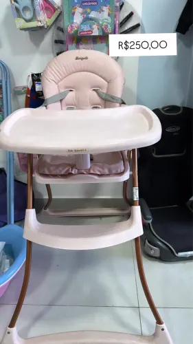 Cadeirinha de alimentação burigotto