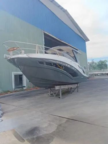 Lancha Mestra 322 1 x Mercruiser 380 HP Oportunidade!!!