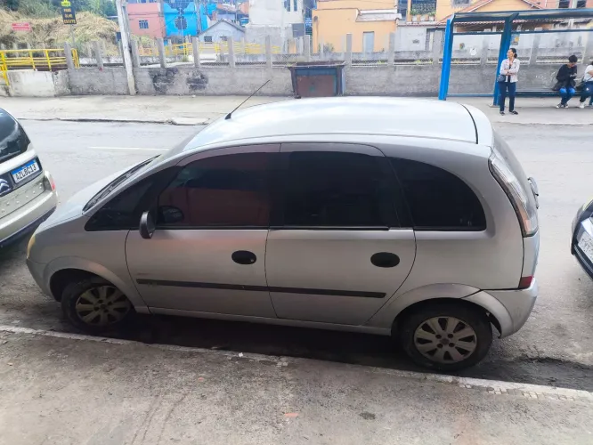 Chevrolet Meriva JOY 1.4 MPFI 8V Econoflex 5P 2011