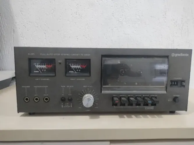 Tape Deck Gradiente S-95 (Full Auto Stop Stereo Cassette Deck)