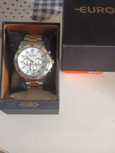 Vendo este lindo relógio dá Euro novo
