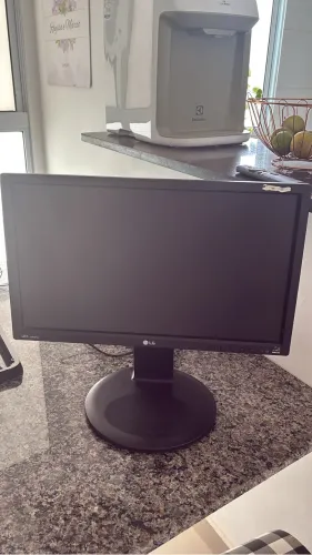 Monitor LG, 1600x900 Entrada DVI/VGA Funcionando Perfeitamente