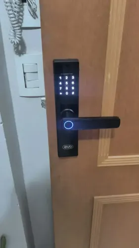 Fechadura Digital Evo Smart Com Biometria E Senha Touch Preto