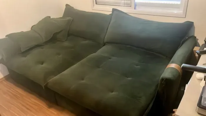 Sofá verde grande suede