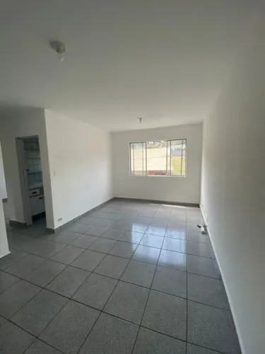 Apartamento Reformado em Bairro Tradicional de São Roque!!