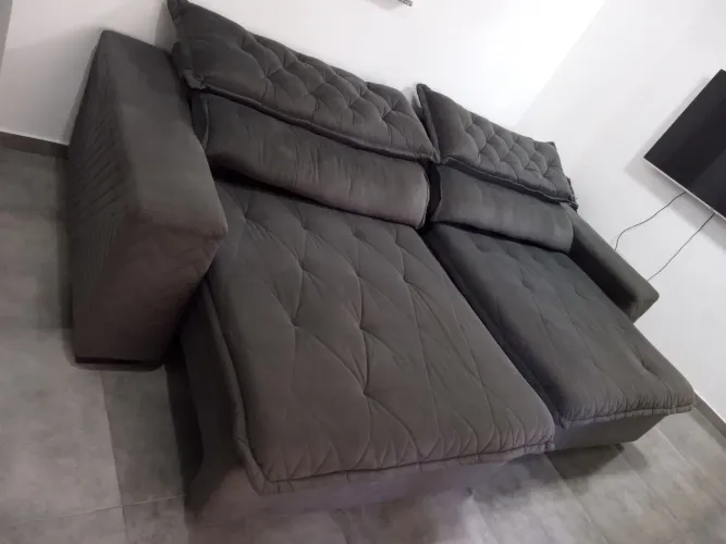 Sofá retrátil reclinável 