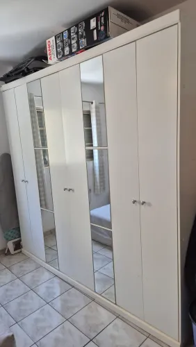 Guarda Roupa 6 portas com espelho