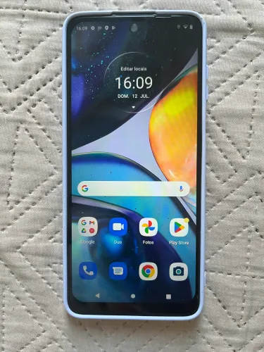 Celular motorola novinho nunca foi trocado nada todo bom