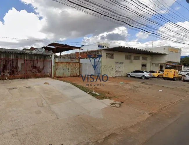 GRANDE OPORTUNIDADE PARA EMPREENDEDORES EM FRENTE À ESTAÇÃO DO METRÔ DE CEILÂNDIA!