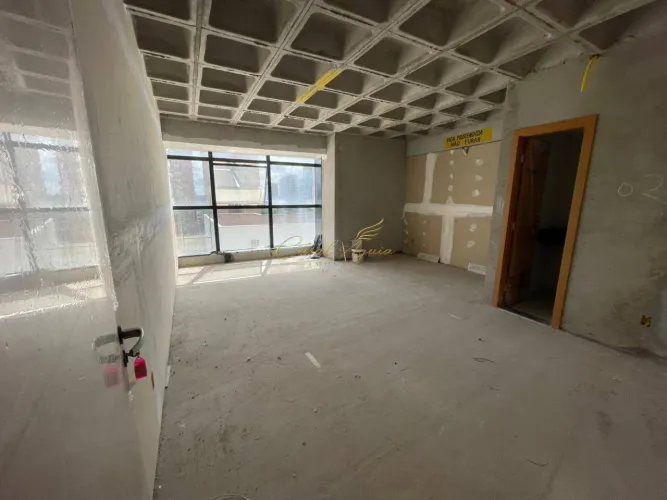 VENDO SALA COMERCIAL NO ED ATHENAS FUTURE 32,74M²