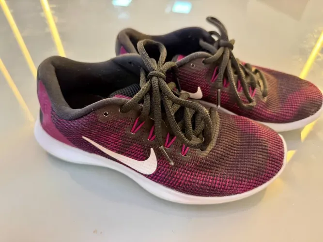 Tênis Nike TAM 34