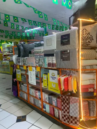 Passo ponto de loja montada e consolidada em shopping movimentado do Imbuí