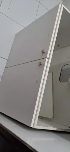 Vendo armario de pia, para banheiro