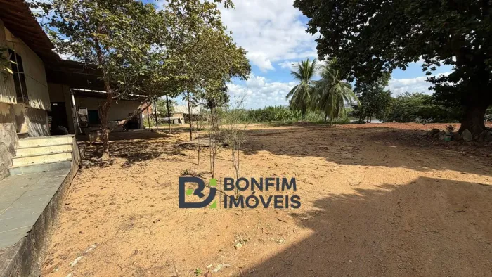 ÁREA COMERCIAL DE 3.000 m² COM 40 METROS DE FRENTE E FUNDOS PARA O RIO DOCE