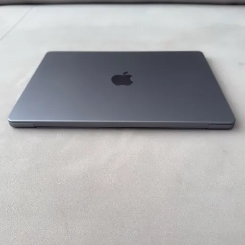 MacBook Pro 14 M3 8c CPU/10c GPU 512 GB Cinza Sideral