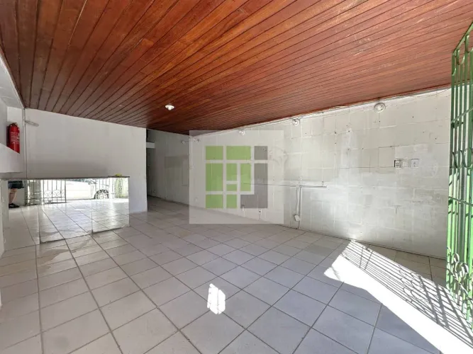 Ponto Comercial 42m² Sanitário e Copa no Acupe de Brotas