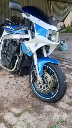 Vendo ou troco Suzuki gsxr 1100w em astra ou Vectra ou golf