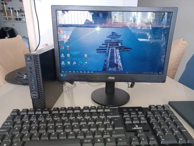Mini PC DELL completo com monitor, mouse e teclad