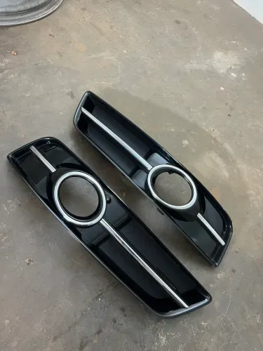 Moldura Farol de Milha Audi A3 2.0tfsi 2012