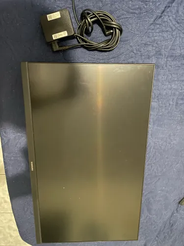 Monitor Samsung Odyssey 24pol -Defeito
