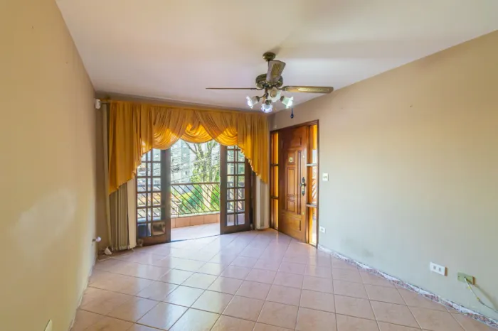 Sobrado para venda em Vila Romero com 3 quartos, sendo 1 suíte, 177m²