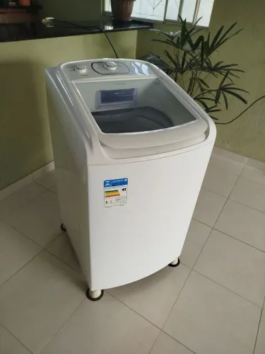 Máquina de Lavar Electrolux 11kg Branca Essential Care com Easy Clean e  Filtros e Fiapos.