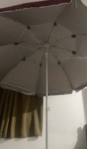 Guarda-sol gigante