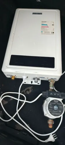 Vendo Aquecedor e Pressurizador