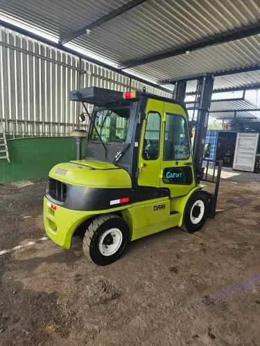 Empilhadeira Clark c40 4 toneladas