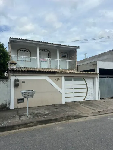 VENDA/LOCAÇÃO Casa Duplex 3 Quartos, 1 Suíte, 2 Vagas e área goumert