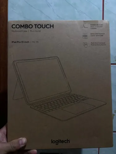 VENDO CAPA COM TECLADO LOGITECH COMBO TOUCH IPAD PRO 13" (M4 e M5), NO PRECINHO