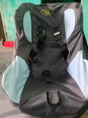 Cadeirinha de bebê para carro. Marca Baby style usada