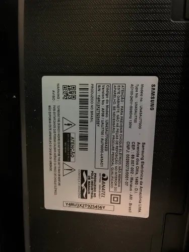 Smart TVs Samsung 50" e 43" (Defeito na Tela / Para Retirada de Peças)