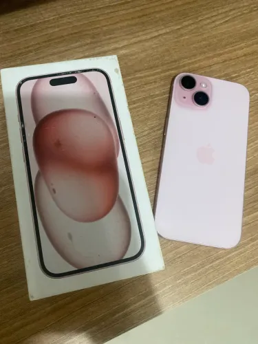iPhone 15 rosa na garantia até 18 de junho